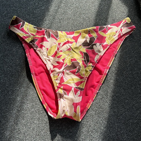Abercrombie two pieces swimsuit - Picture 6 of 8